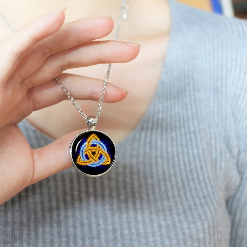 Лидер продаж Узел Троицы кабошон кулон ручной работы заявление искусстве
