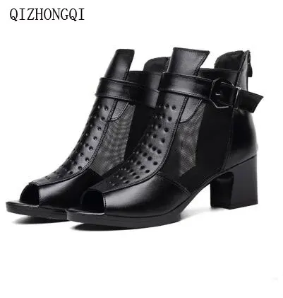 Черной Мягкой Кожи Лодыжки Высокие Короткие Сапоги Женщин Peep Toe Квадратный