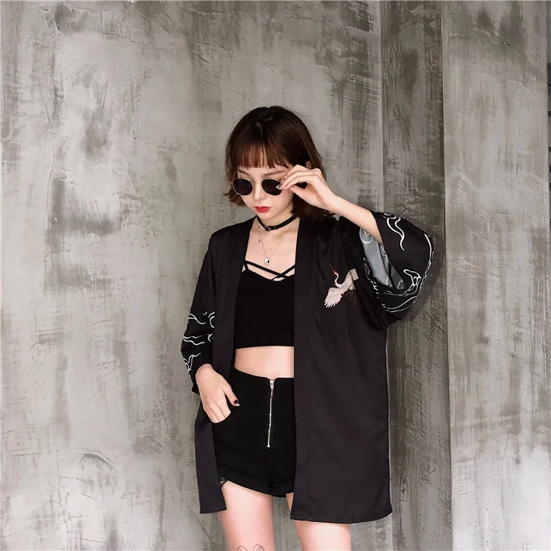 Японское кимоно юката лето 2019 топовое японское с красным короном и краном Haori