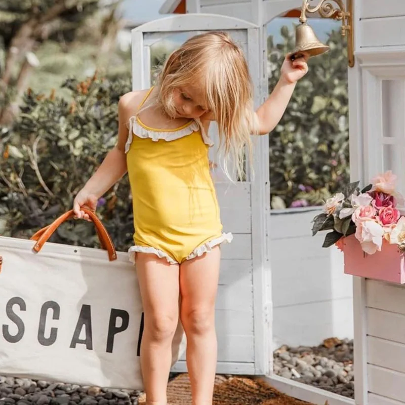 Купальник для девочек 2019 однотонный слитный купальник с оборками детский