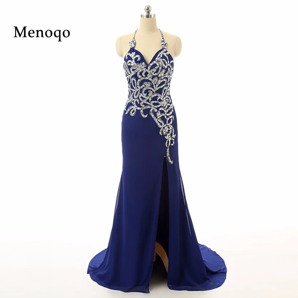 Привлекательное трапециевидное платье с лямкой на шее и аппликацией из бисера