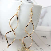 cheap marketing 2020 new fashion minimalist spiral curved earrings new design wave earrings wholesale female curve female gift