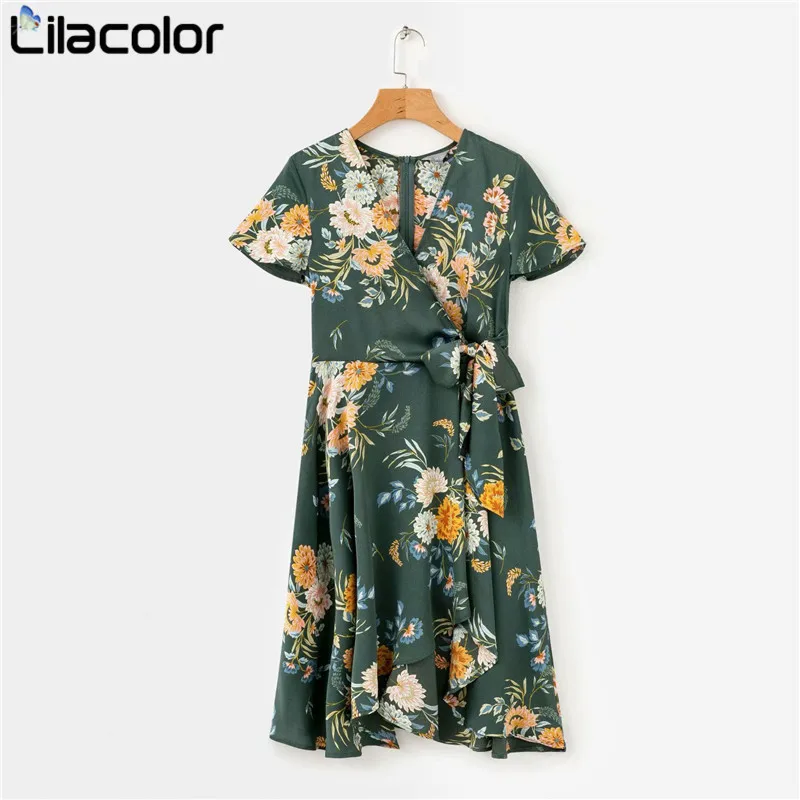 Зеленое женское платье средней длины с цветочным принтом сексуальное v-образным