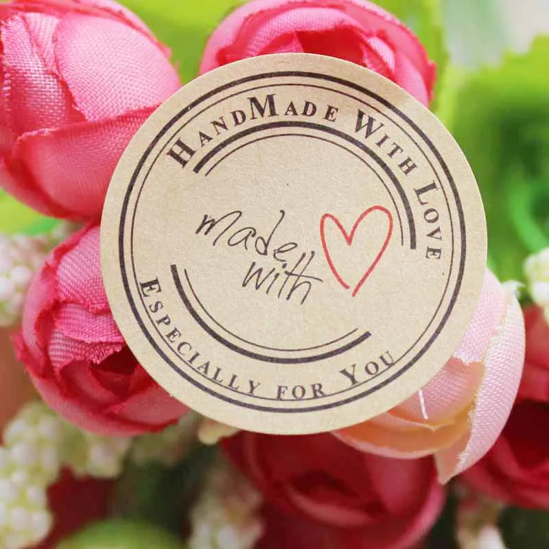 

100pcs heart self adhesive labels Vintage kraft handmade with love labels paper self seal thank you labels 3cm size
