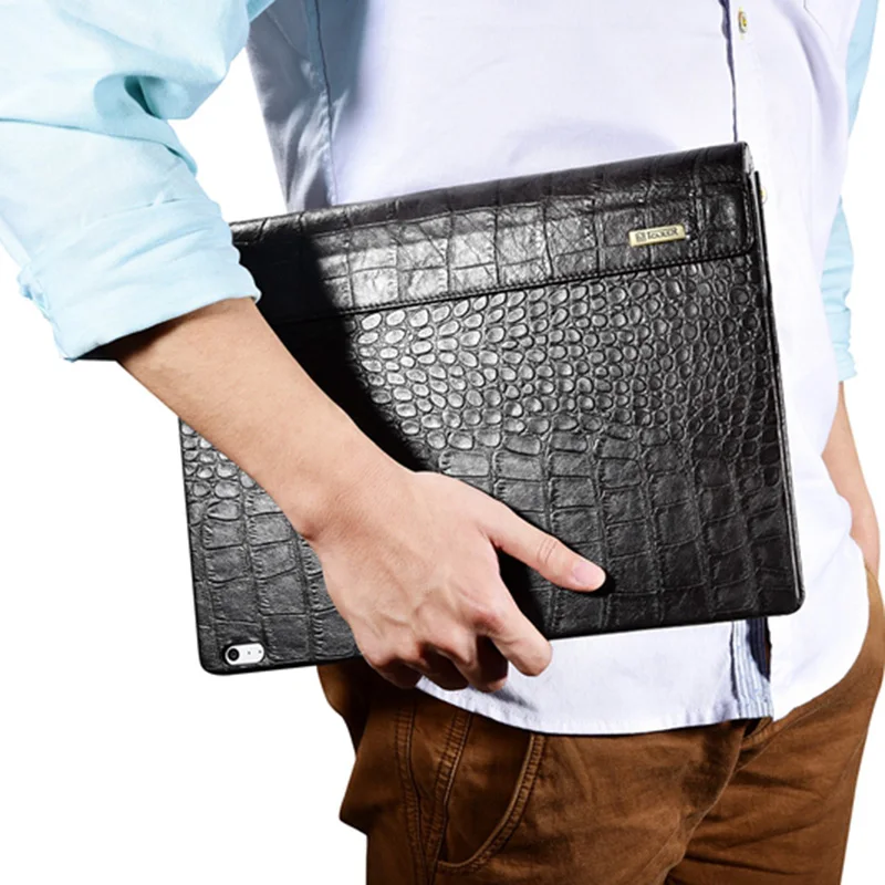 Чехол книжка из натуральной кожи с тиснением под крокодила|surface book case|sleeve bagsurface