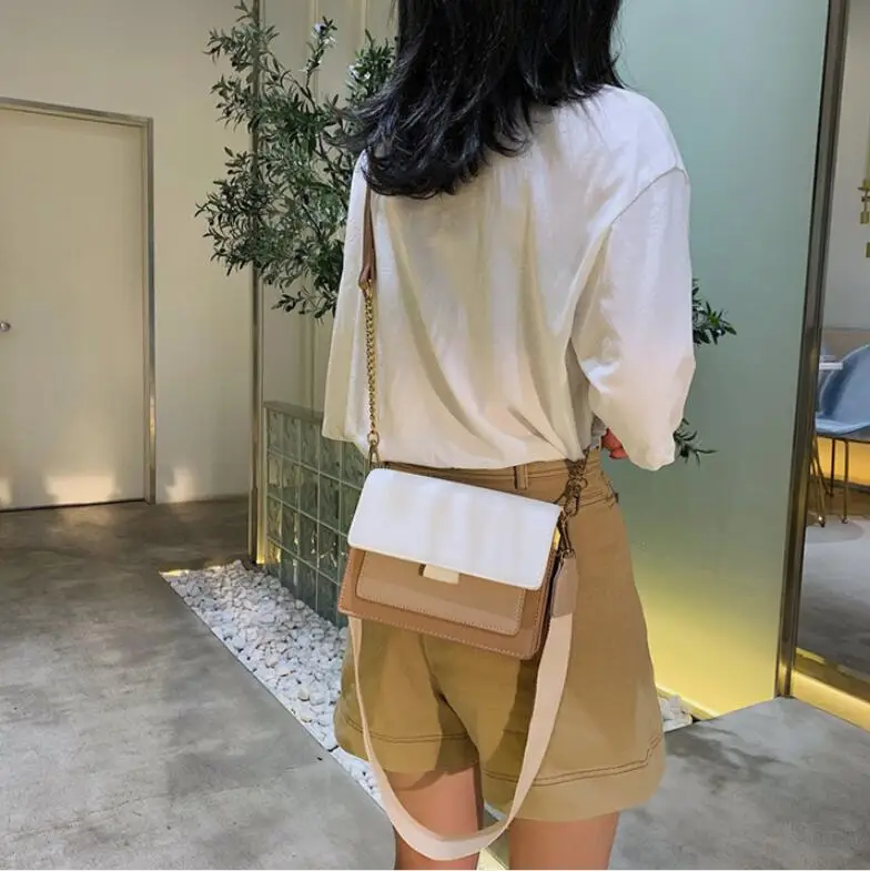 Сумка женская диагональная на ремне модный саквояж популярного цвета из