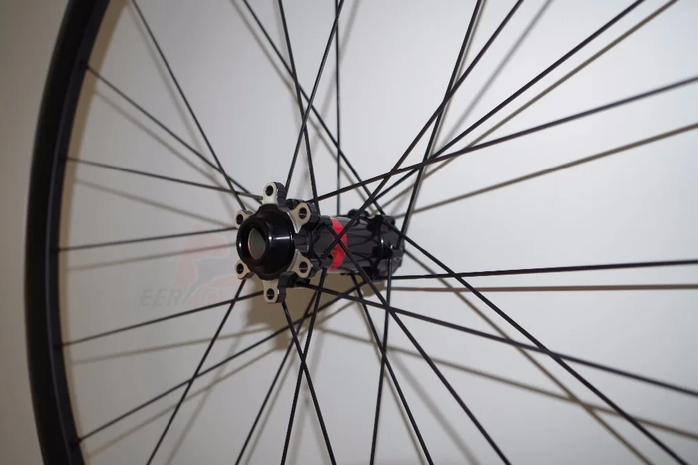 1204 г легкая сквозная ось 24 мм XC гоночные Углеродные горные колеса Clincher