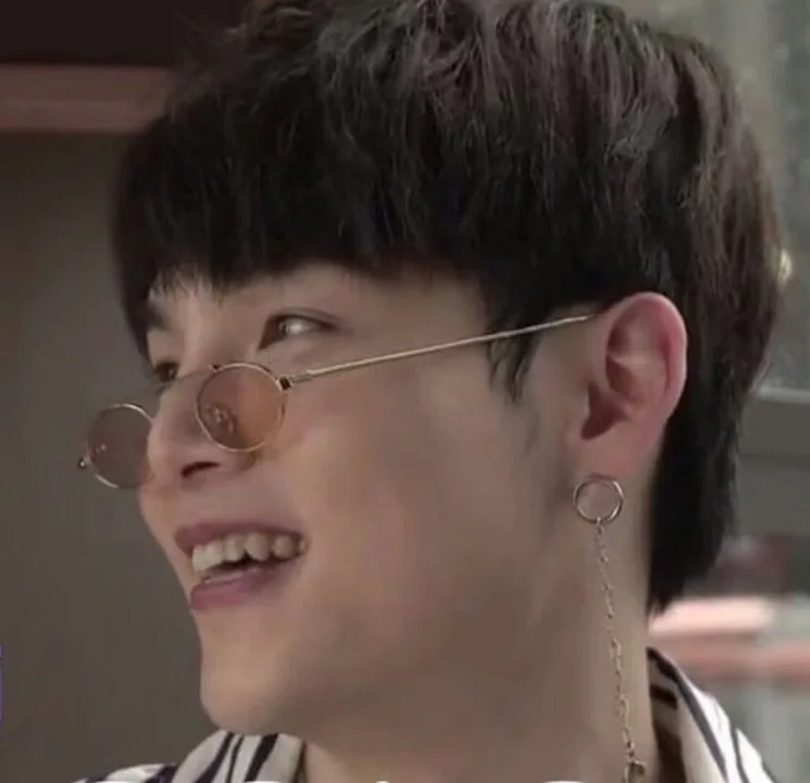 Маленькие ретро овальные солнцезащитные очки для женщин яркие цвета уличная