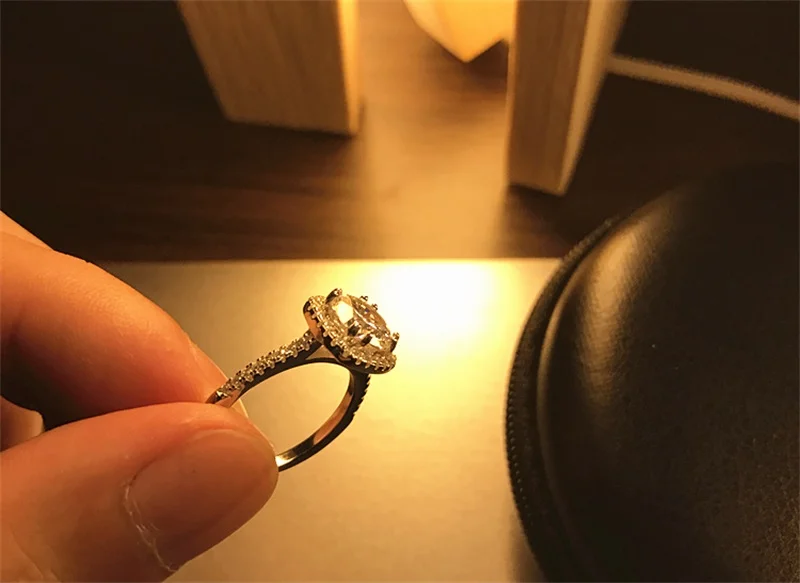 YANHUI настоящий кольца из стерлингового серебра 925 для женщин 2ct круглые SONA кубические циркониевые Кольца Ювелирные Украшения JZ063