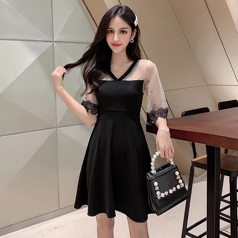 Сетчатое Черное Шифоновое Платье в стиле пэчворк с коротким расширяющимся книзу