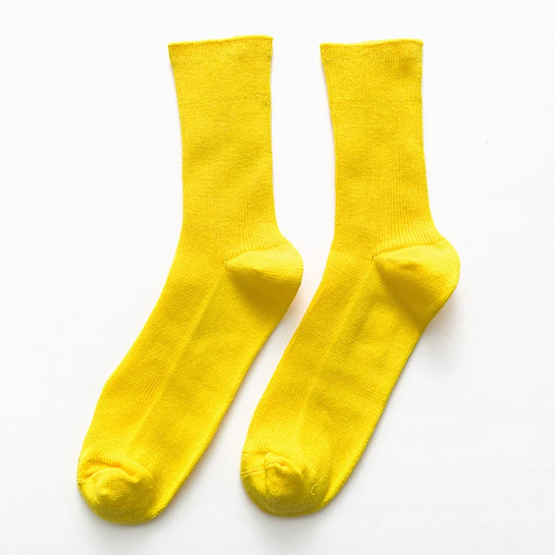 Bright yellow Модные хлопковые милые популярные новые чулочно-носочные изделия, плотные носки, носки-трубы средней высоты, карамельные цвета, женские зимние теплые носки в стиле Харадзюку - Цвет: Bright yellow