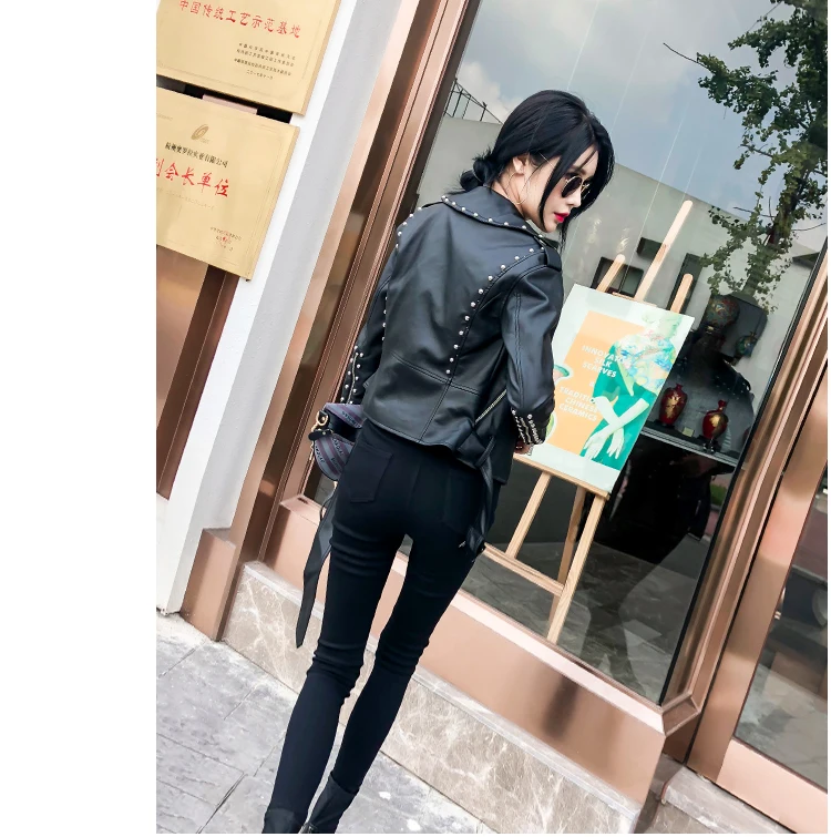 

Heavy industry Rivet fashion PU leather women jacket short paragraph 2018 autumn winter new loose motorcycle leather coat L1541