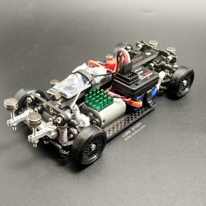 MINI-D1/28RC мини-Дрифт гоночный четырехприводный задний привод модель дистанционного управления гоночный M3