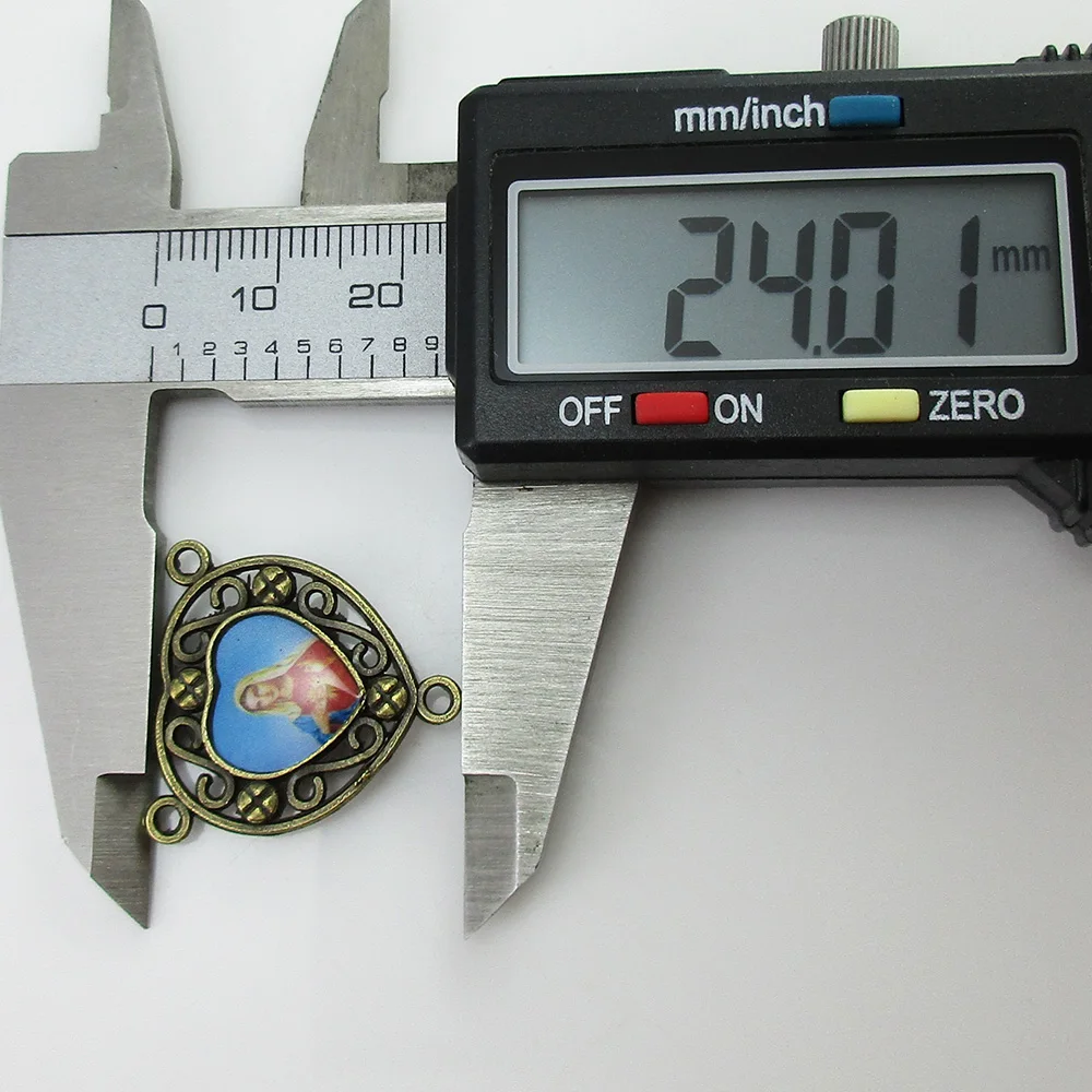 100 шт. в ассортименте бронзовые двусторонние центральные части форме сердца для