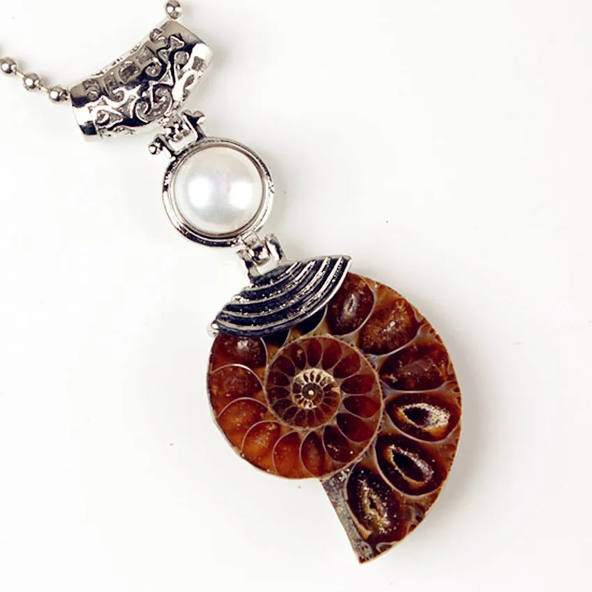 

100-Unique 1 Pcs Silver Plated Ammonite Reliquiae with Synthetic Pearl Bead Pendant Ethnic Style Jewelry