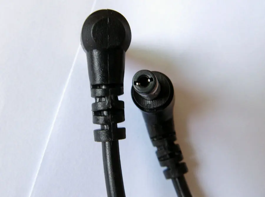 

2piece 22AWG DC Single tip plug power connector cable 5.5/2.1mm male angle L-shaped extension cord Security monitoring etc. 28cm