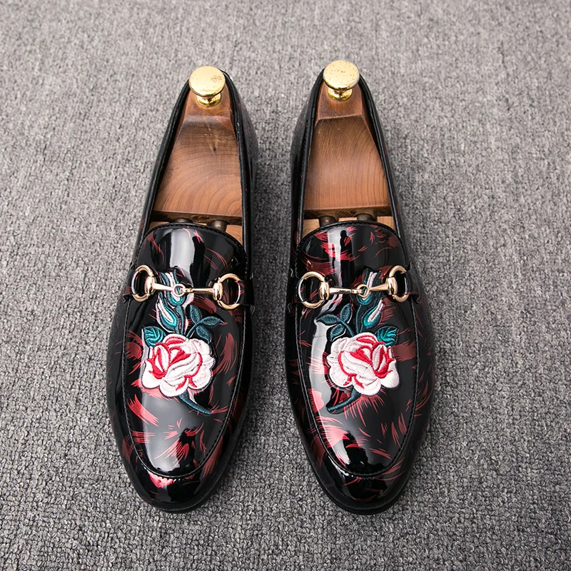 Мужские лоферы с цветочной вышивкой и металлическим декором Mocassin Homme