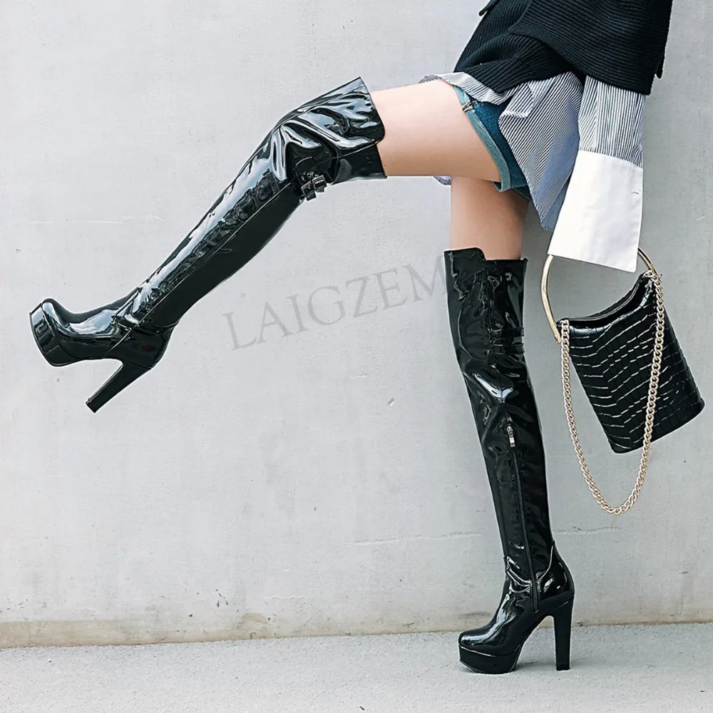 Женские ботфорты из искусственной кожи на среднем массивном каблуке большие