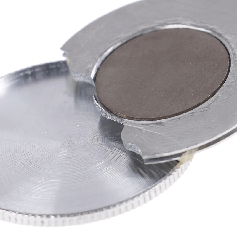 Специальная магнитная монета-бабочка Coi фокусы крупным планом (сделана из