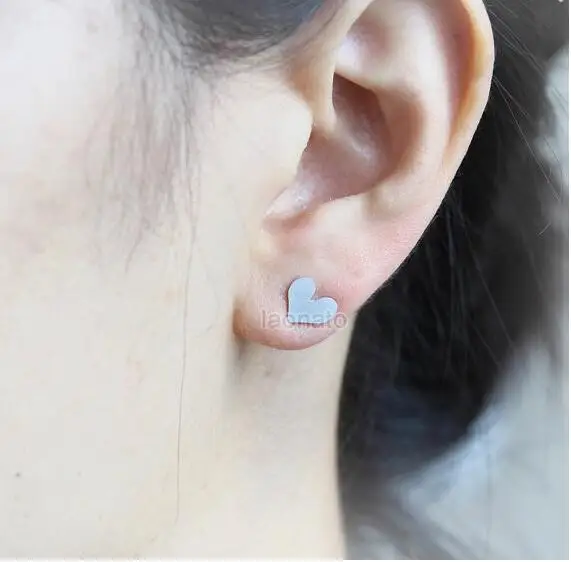 Ромашки 1 шт. новые модные серьги гвоздики Собака Щенок и сердце для женщин