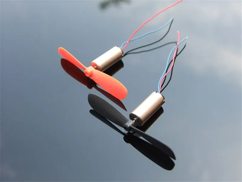 2PCS/LOT DM009 716 Coreless Motor With 45mm Propeller Moving-coil machine Model Four-axis aircraft motor Output axis 0.8 MM |