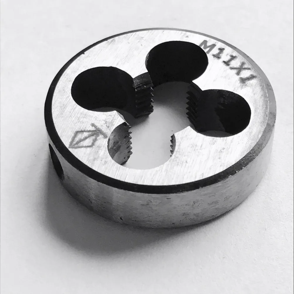 

Free Shipping 1pc Metric Non Standard Thin Pitch Manual Die M11*0.5/0.75/1.0 For Steel Iron Aluminum Copper Workpiece Threading