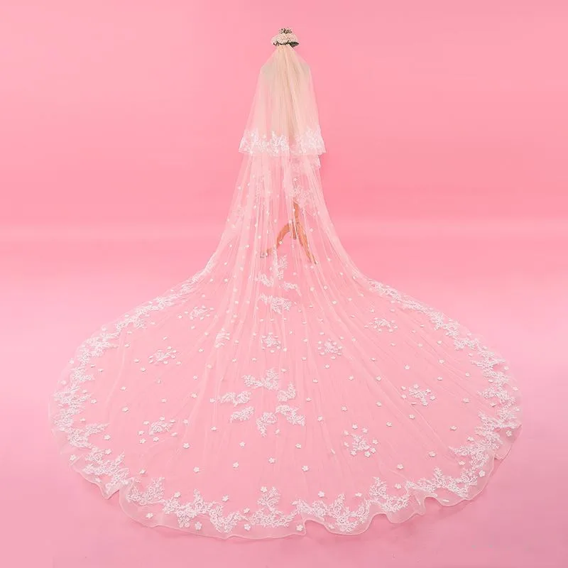 

Beauty Champagne Bridal Veils Lace Cathedral Wedding Veils With Combs Two-Layer Blush Face Appliques Pleats Bridal Veil