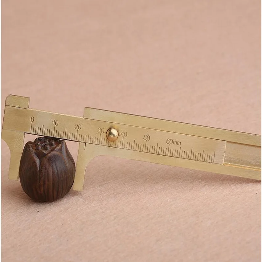

Free shipping of 1pc full Copper made portable Mini dual scale solution vernier caliper for measuring jewelry jade walnut etc