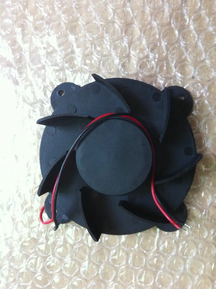 

Original Yate Loon D80SH-12 DC12V 0.33A pitch 66MM 103 * 103 * 25MM microwave fan