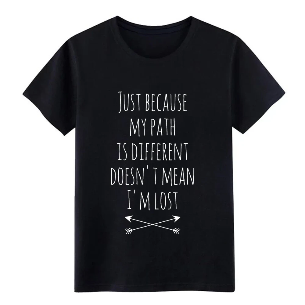 I m different not lost wanderlust дорожная футболка с цитатой Мужская короткими рукавами