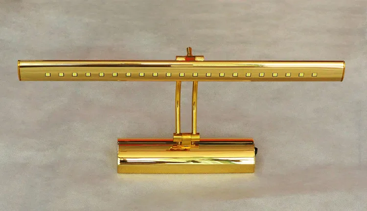 Качественный светодиодный зеркальный светильник золотистого цвета ванная