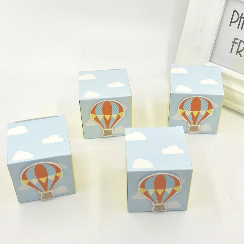 100 шт. горячего воздуха Шарики Стиль Baby Shower квадратные Форма шоколад Коробки конфет гостевой Вернуться присутствует подарки коробка 5.5*5.5*5.5 см