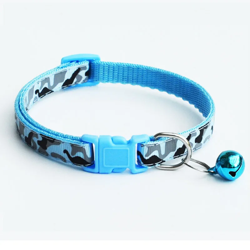Blue Популярный безопасный Повседневный нейлоновый ошейник для собаки, модный Регулируемый Камуфляжный ошейник с колокольчиком для питомца - Цвет: Blue