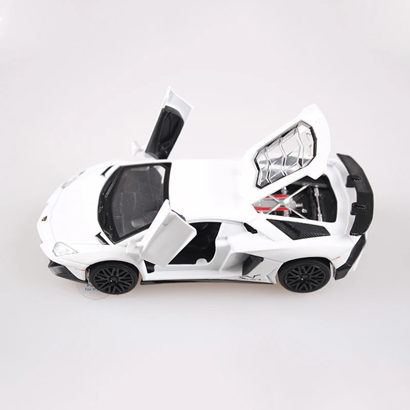 Украшение модели автомобиля сплав моделирования для креативных подарков