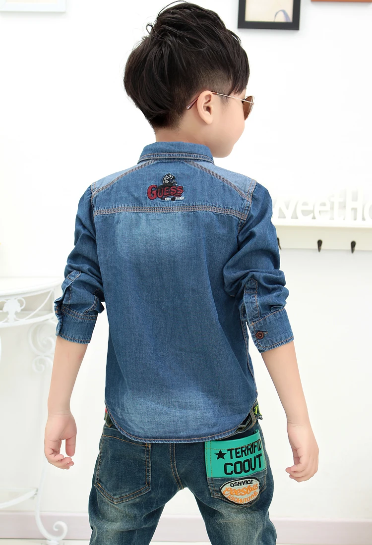 2017 Сезон весна джинсовые рубашки для мальчиков модная детская джинсовая одежда в