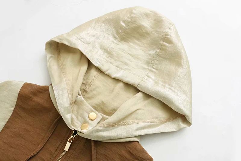 Рисунок 4 - Женский спортивный костюм в стиле ретро