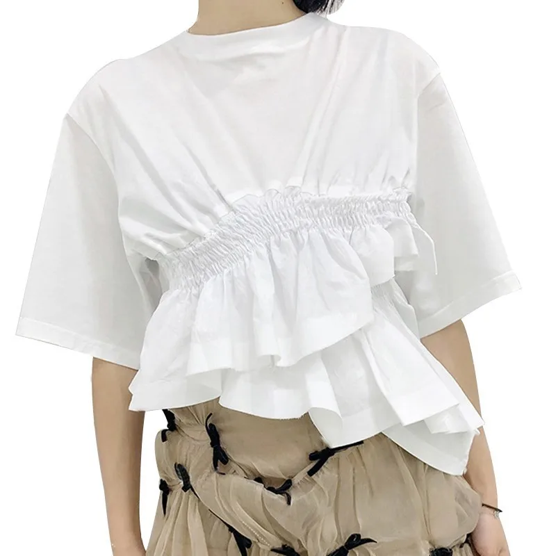 TWOTWINSTYLE, Корейская белая футболка для женщин, с круглым вырезом, с коротким рукавом, туника, с неровными оборками, топы, одежда для женщин, мода, лето