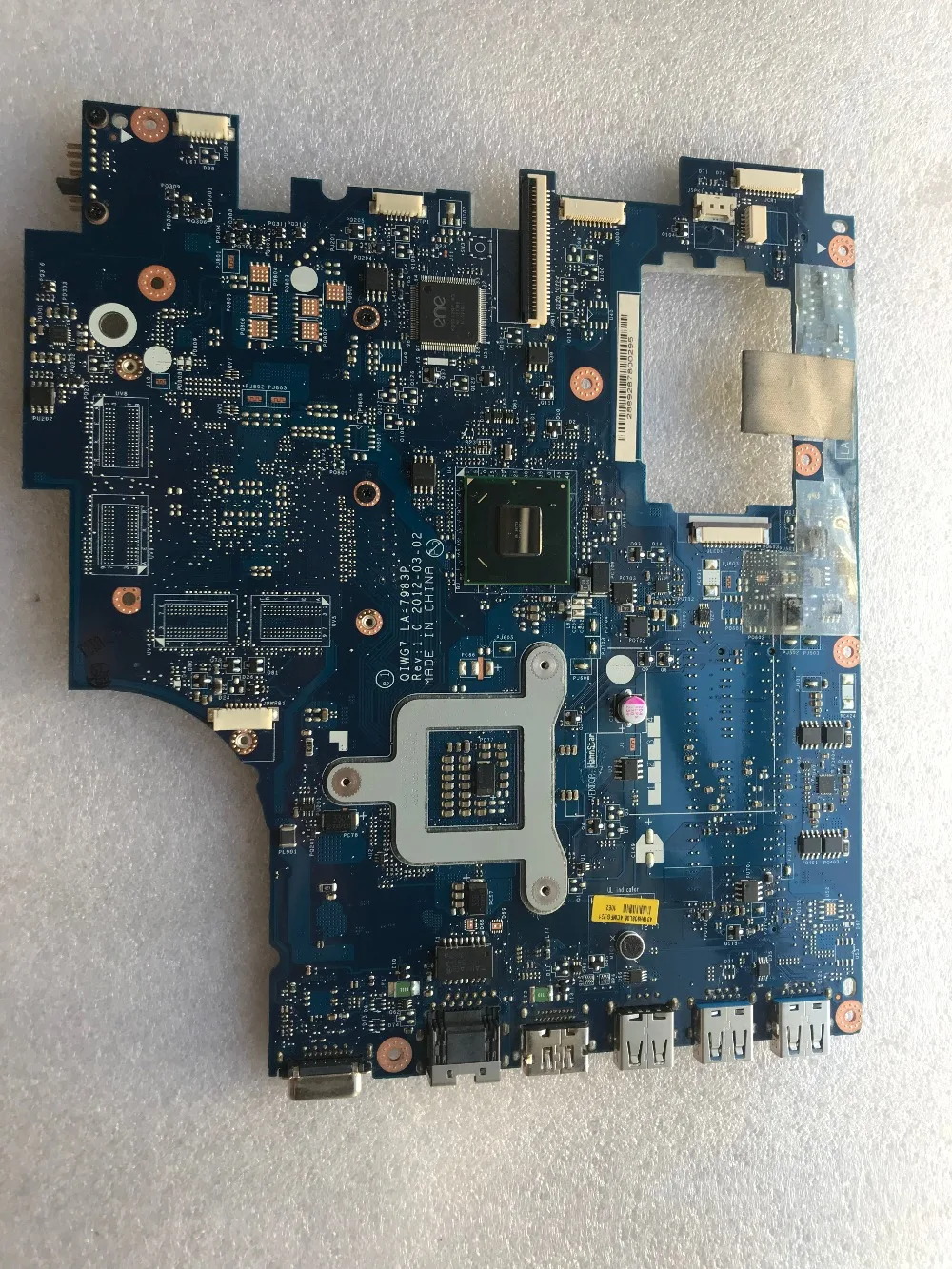 

QIWG7 LA-7983P SYSTEMBOARD For Lenovo G780 Laptop Motherboard HM76 test 100%