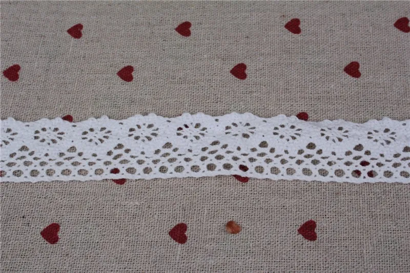 200 Yard 25mm  LOVELY CENTER OVAL COTTON/CLUNY LACE Trim images - 6