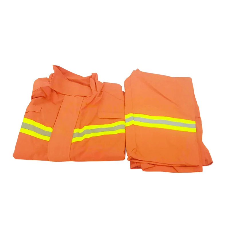 Anti-high temperature fire emergency rescue suit anti-wear flame retardant insulation rescue disaster relief rescue suit