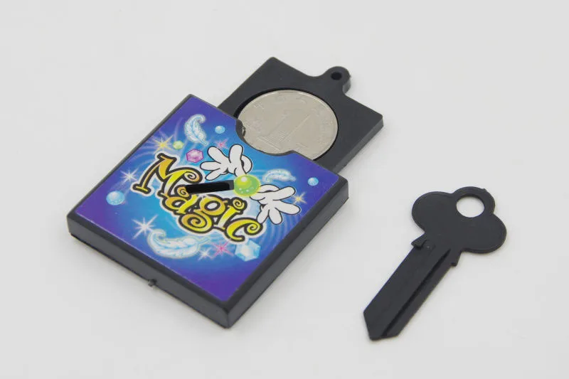 Ключ через коробку ключ накрывает в валюту монета улица Волшебные подвески