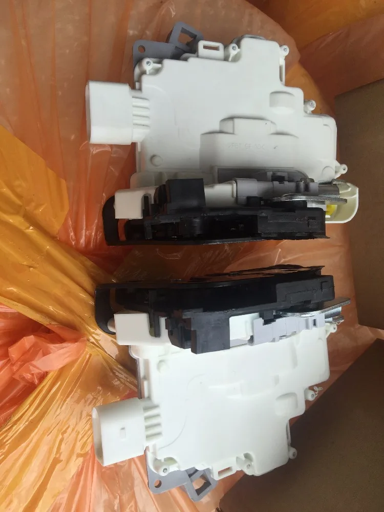pair FOR Volkswagen MK5 EOS SEAT Leon ALTEA TOLEDO 1P Zv Front Door Latch Assembly / Lock Actuator 1P1837016a 1P1837015A | Автомобили и