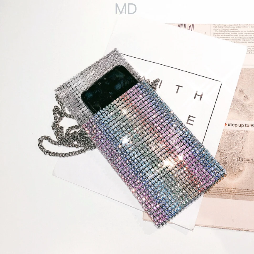 Разноцветные женские вечерние сумочки-клатчи со стразами и металлическими