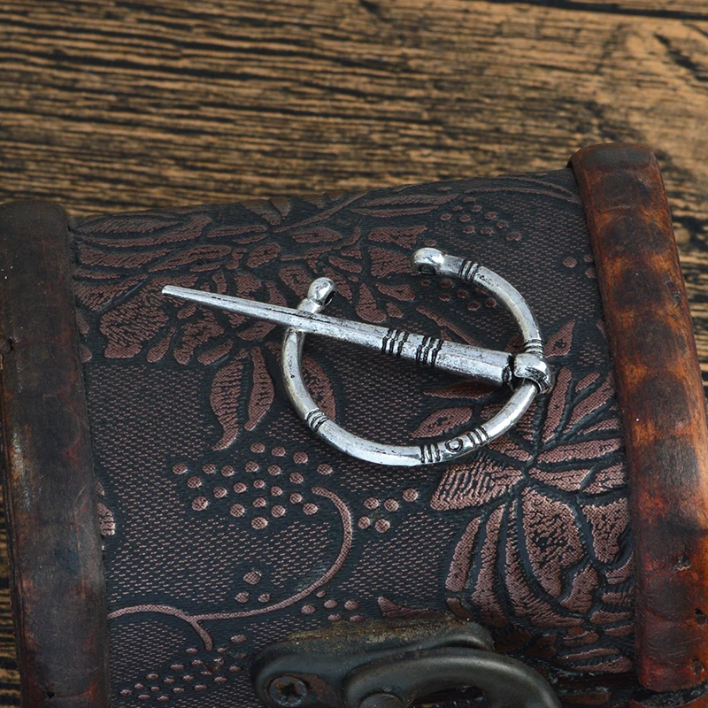 Шведский скандинавский амулет викингов набор броши в виде кинжала с зазором