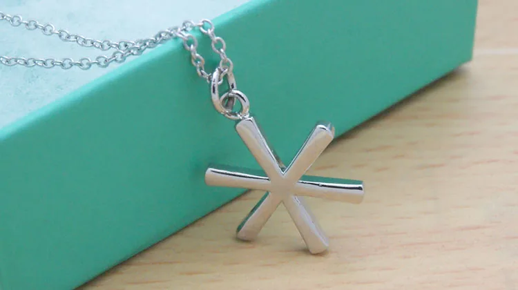 Рождественские подарки. Модный простой кулон в виде снежинки ювелирное изделие