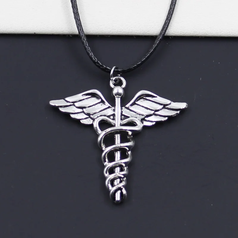 Новый Прочный черный чокер из искусственной кожи с подвеской в виде медицинского