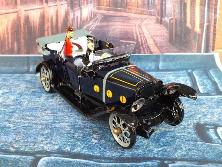 Free Shipping Nostalgic Cars Clockwork Toys Collectible Retro Car Wind UpTin Gift For Kids And Adults |