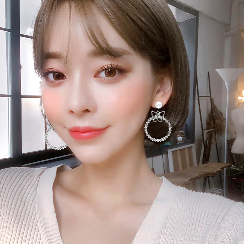 

Fashion Butterfly Round Circle Drop Dangle Earrings For Women 2019 Fashion Jewelry Korean Earrings Bijoux Gold/Silver Color