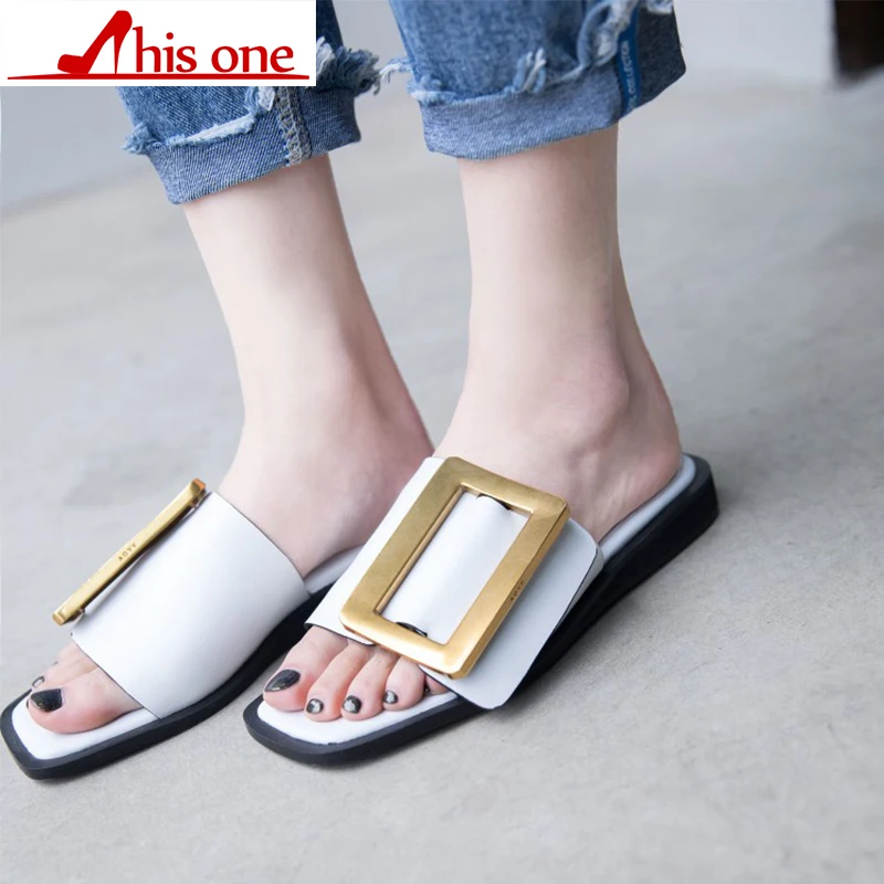 

New Summer Ladies Square Head Buckle Pattern Flat Sandals Adjustable Sexy Casual Fashion Female Beach Shopping Flip Flops