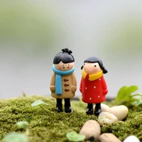 zocdou 2 pieces pvc and women boy girl brother sister winter pupil model small statue figurine crafts figure ornament miniatures